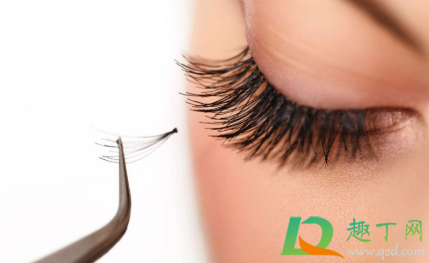 接睫毛真睫毛会掉吗(接了睫毛会掉吗)
