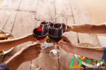 葡萄酒开了再封闭能放多久(葡萄酒开瓶后密封能放多久) 葡萄酒开了再封闭能放多久(葡萄酒开瓶后密封能放多久)