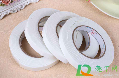 手上有泡沫胶用什么东西能清除(手上泡沫胶用什么可以快速去除)