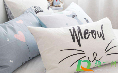 枕套几天换一次比较好(枕套什么时候换)