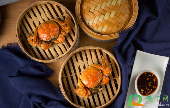 蒸螃蟹必须放料酒吗(蒸螃蟹需不需要放料酒)