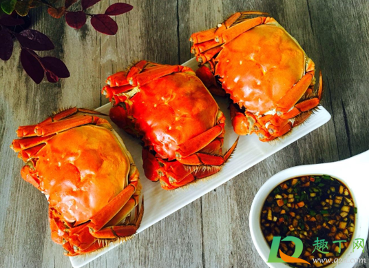 螃蟹蒸熟了吃起来苦是什么原因(螃蟹蒸完吃着苦怎么回事)