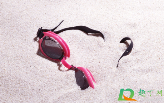 泳镜长时间不用会坏吗(泳镜能长时间戴吗) 泳镜长时间不用会坏吗(泳镜能长时间戴吗)