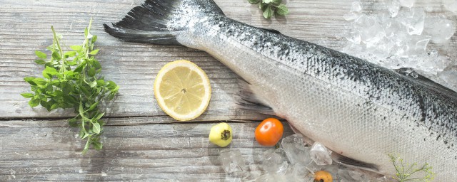 淡水鱼对痛风病人有好处吗(痛风患者可不可以吃淡水鱼)