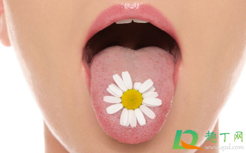 舌苔厚黄是怎么回事(舌苔厚腻发黄怎么回事)