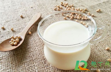 喝豆奶真的对男性有影响吗(请问,男人经常喝豆奶会影响性功能吗?)