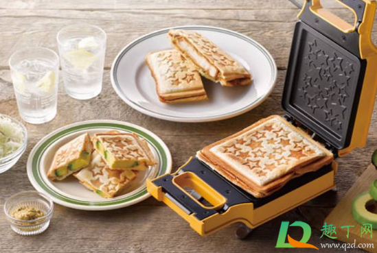 三明治机要空烧吗(三明治机空烧要放烤盘吗) 三明治机要空烧吗(三明治机空烧要放烤盘吗)