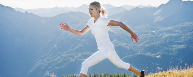 怎么判断是不是有氧运动(如何判断运动是有氧还是无氧)