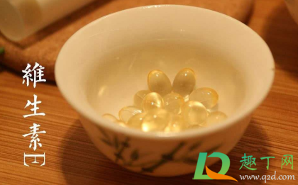 维生素e软胶囊涂脸可以淡斑吗(维生素e软胶囊涂脸可以淡斑吗怎么用)