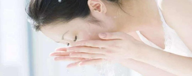 醋洗脸好处简述(醋洗脸的坏处)