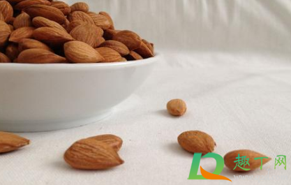 吃了苦杏仁用什么解毒(怎么解苦杏仁的毒)