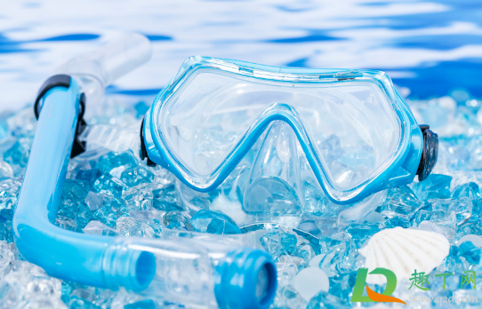 泳镜买大的好还是小的好(泳镜大点好还是小点好)