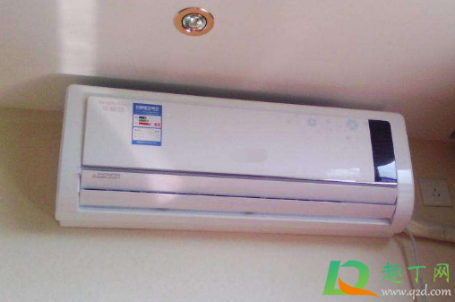 为什么会从空调传出烟味(空调吹出一股烟味)