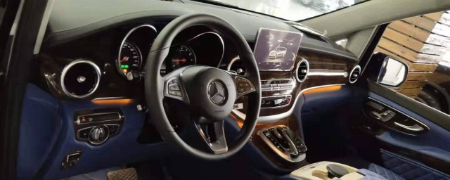 教你奔驰260挂挡技巧(奔驰260怎么换挡)