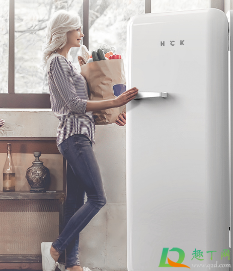 海尔冰箱显示屏老是响不停咋回事(海尔冰箱面板一直响个不停)