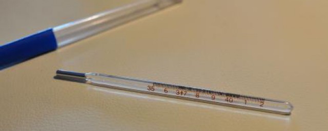 腋下测体温10分钟准确(腋下测体温十分钟是不是不准)