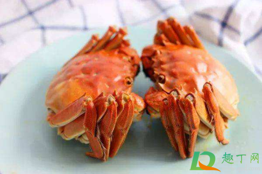 蒸螃蟹紫苏包放哪里(蒸螃蟹紫苏叶包放哪里)