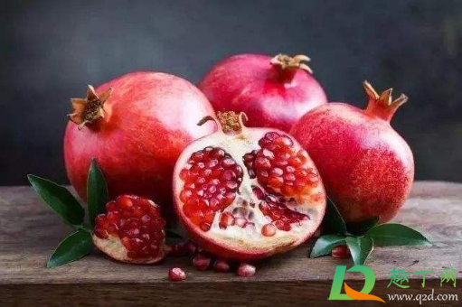 石榴里面变黄变色可以吃吗(石榴的颜色变了还能吃吗)