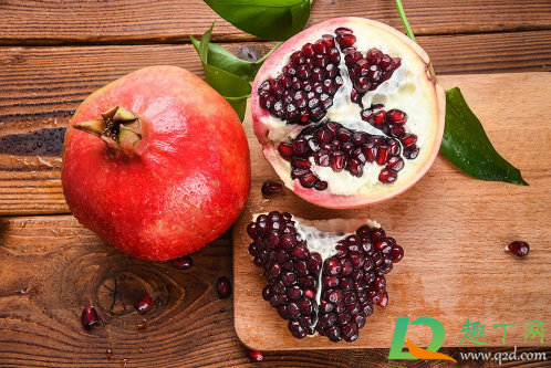 为什么石榴很红却很酸(石榴为什么特别酸) 为什么石榴很红却很酸(石榴为什么特别酸)