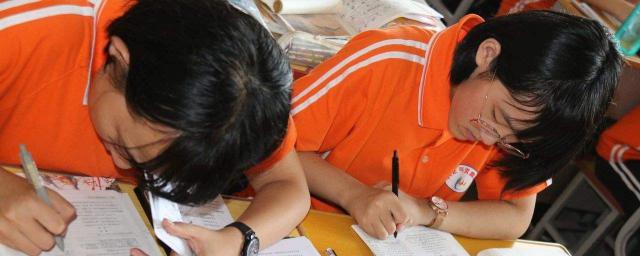 学化学的大多具备这三个特点(化学最重要的区别与其他学科的特点在于)