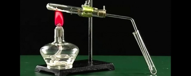 化学性质有什么特点(化学性质具有什么性和什么性)