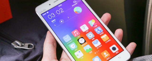 vivo手机的耳机使用方法(vivo耳机怎么使用教程)