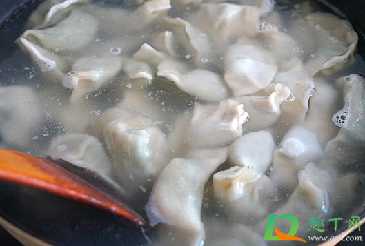 菜场卖的饺子皮有添加剂吗(市场饺子皮放添加剂吗)