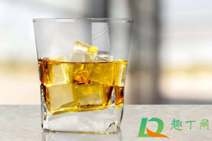 冰块退烧有用吗(低烧能用冰块退烧吗)