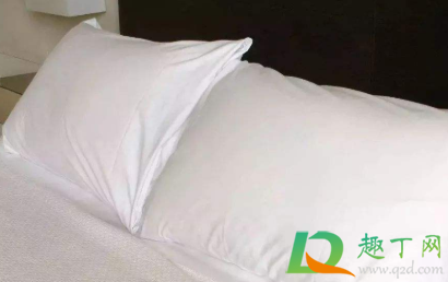 枕头有潮味怎么去除(枕头的味道怎么去除) 枕头有潮味怎么去除(枕头的味道怎么去除)