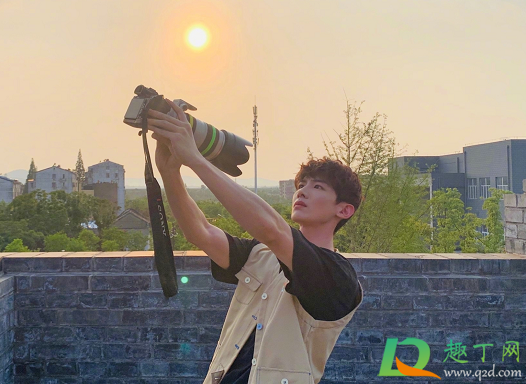 平凡的荣耀孙弈秋他爸是谁(平凡的荣耀孙弈秋是什么人)