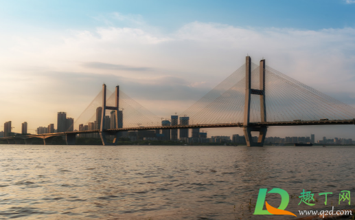 2020国庆去武汉玩穿什么衣服(武汉元旦穿什么衣服)