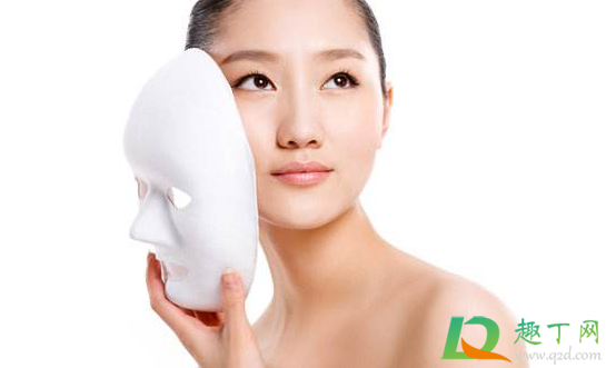 三角区域的痘痘是哪里(三角区的痘痘指的是哪里)