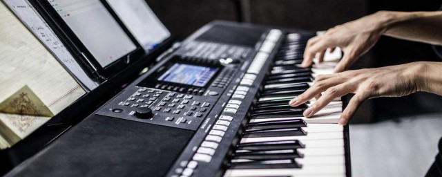 练习电子琴快速弹的方法(初学电子琴怎么练)