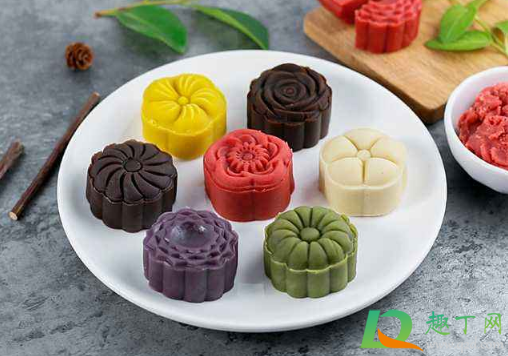 冰皮月饼在保温袋里能放多久(冰皮月饼常温下可以保存多久)