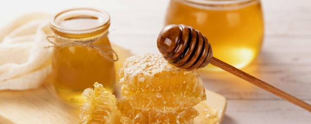 这六种食物不适宜和蜂蜜一起吃(蜂蜜不宜和什么食物同吃)