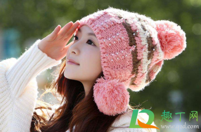 帽子怎么装行李箱不变形(帽子怎么携带不变形)