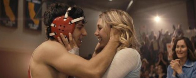 主角是哪国人(作者是哪国人)