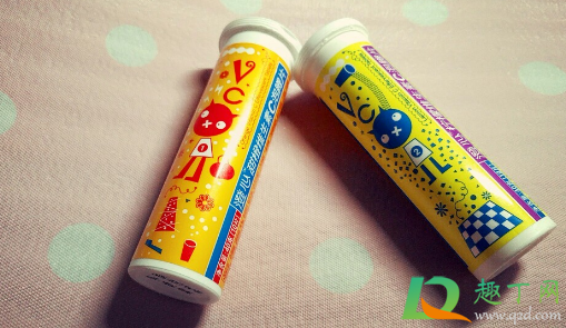 常喝vc泡腾片会上火不(维c泡腾片喝了会上火吗)