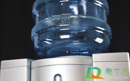 饮水机一直开着还是用时开省电(饮水机开着省电还是关着省电)