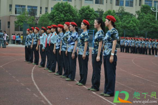 2020军训要带口罩吗(2020年新生军训)