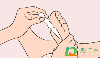 脚上起小水泡很痒是怎么回事(脚上起小水泡很痒是怎么回事用什么药)