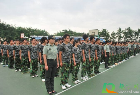 军训一定要穿军训鞋吗(军训要穿的鞋子)