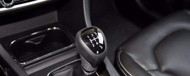 学车的小伙伴快来这里看具体操作了(学车是怎么学的)