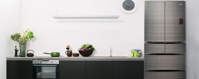 无霜冰箱优缺点简述(无霜冰箱和有霜冰箱哪个耐用)