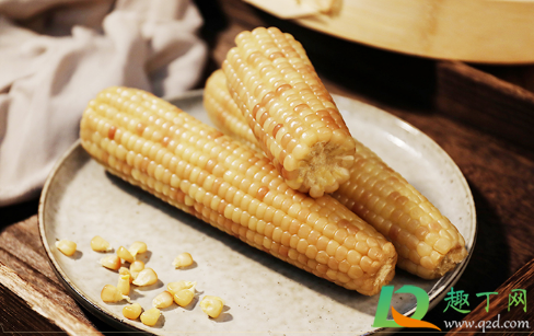 真空玉米冷冻还是冷藏保存(玉米保鲜还是冷冻)