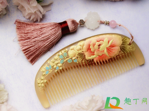 教师节送老师谭木匠梳子好吗(教师节能送老师梳子吗) 教师节送老师谭木匠梳子好吗(教师节能送老师梳子吗)