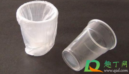 新水杯塑料味怎么去除(新的塑料水杯怎么去味)