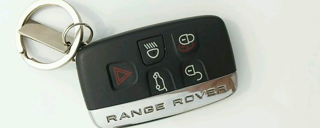 极光车钥匙电池能自己换吗(自由光换车钥匙电池)