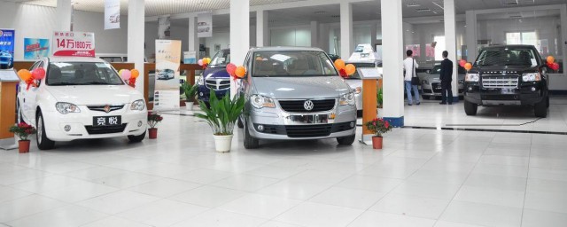 4s店的首保标准(4s店首保是多少公里)