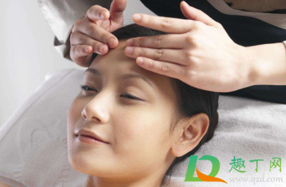 点痣后有坑怎么修复(点完痣有坑怎么修复)